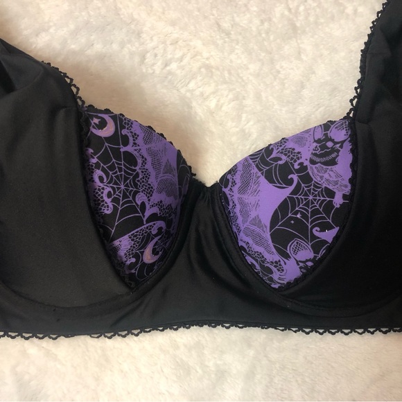 NWT Unique Vintage Purple Lacy Bats Totally Tied Up Swim Top - Picture 3 of 5